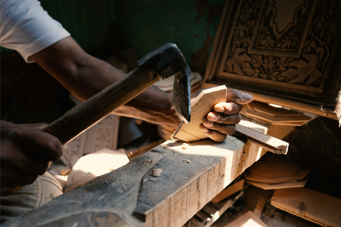 Façonnage du bois par nos artisans