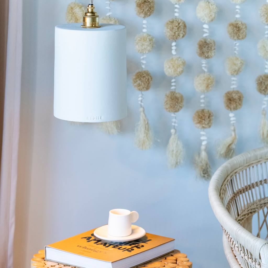 COLETTE - Suspension en terre cuite Blanche  D15cm H21cm