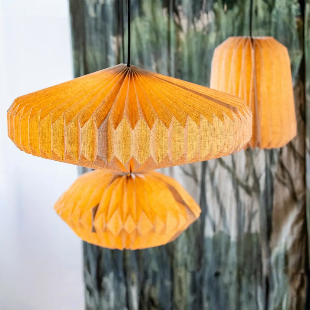 MAKEMAKE - Suspension en lin D64 H30cm