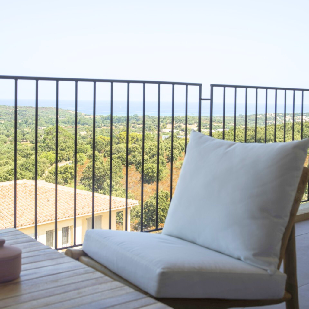 YAGO - Fauteuil en teck avec coussin outdoor  L70cml79cmH70cm