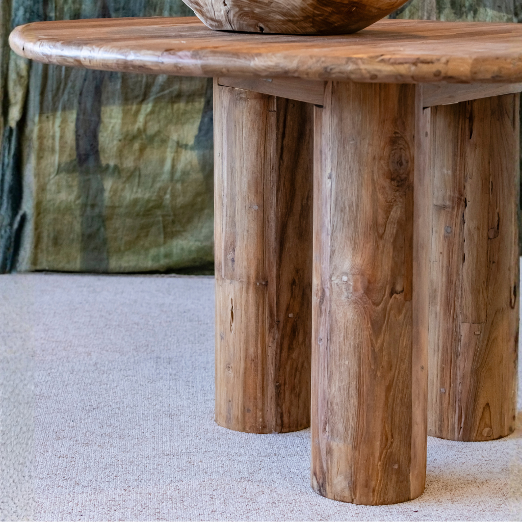 RONNY - Table ronde avec pieds en teck recyclé