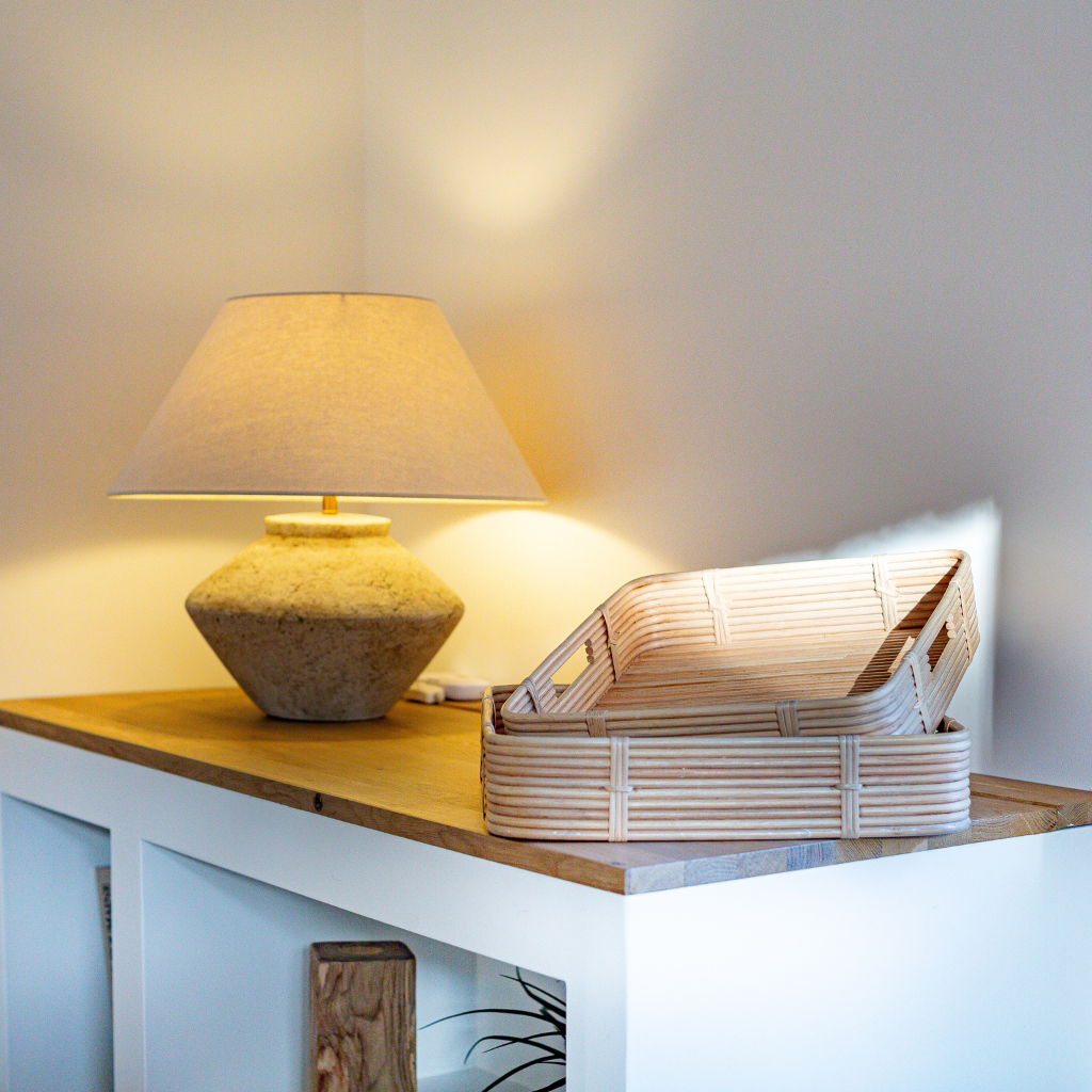 CARIO - Taille L Plateau carré avec hanse en rotin   L40 l40 H8.50 Taille L