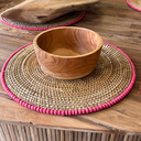 PERLE - Lot de 4 sets de table en rotin et perle ROSE