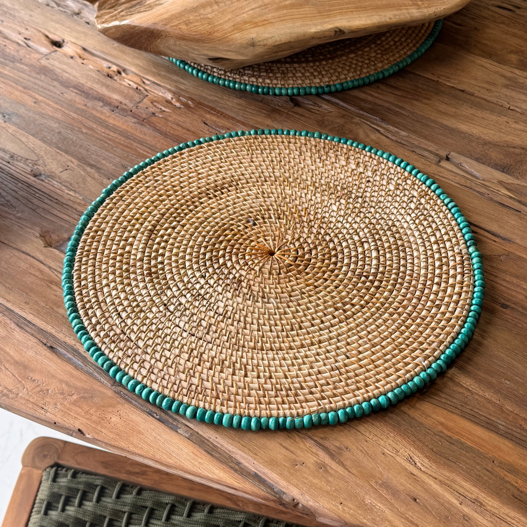 PERLE - Set de 4 sets de table en rotin et perle turquoise